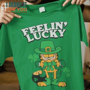 Feelin Lucky Garfield St Patrick T-Shirt, Best Halloween Graphic Tees for Men