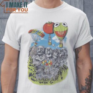 Frog Adventure Kermit the Frog The Muppets T-Shirt, Vintage Halloween Graphic Tee