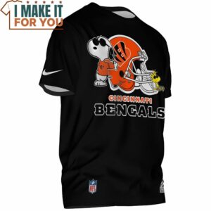 Cincinnati Bengals Snoopy and Woodstock Football Helmet T Shirt 2