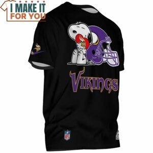 Minnesota Vikings Snoopy Love Heart NFL Helmet T Shirt 2
